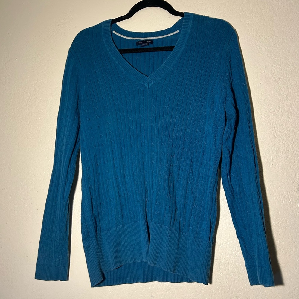 Tommy Hilfiger Women’s Blue V-Neck Sweater